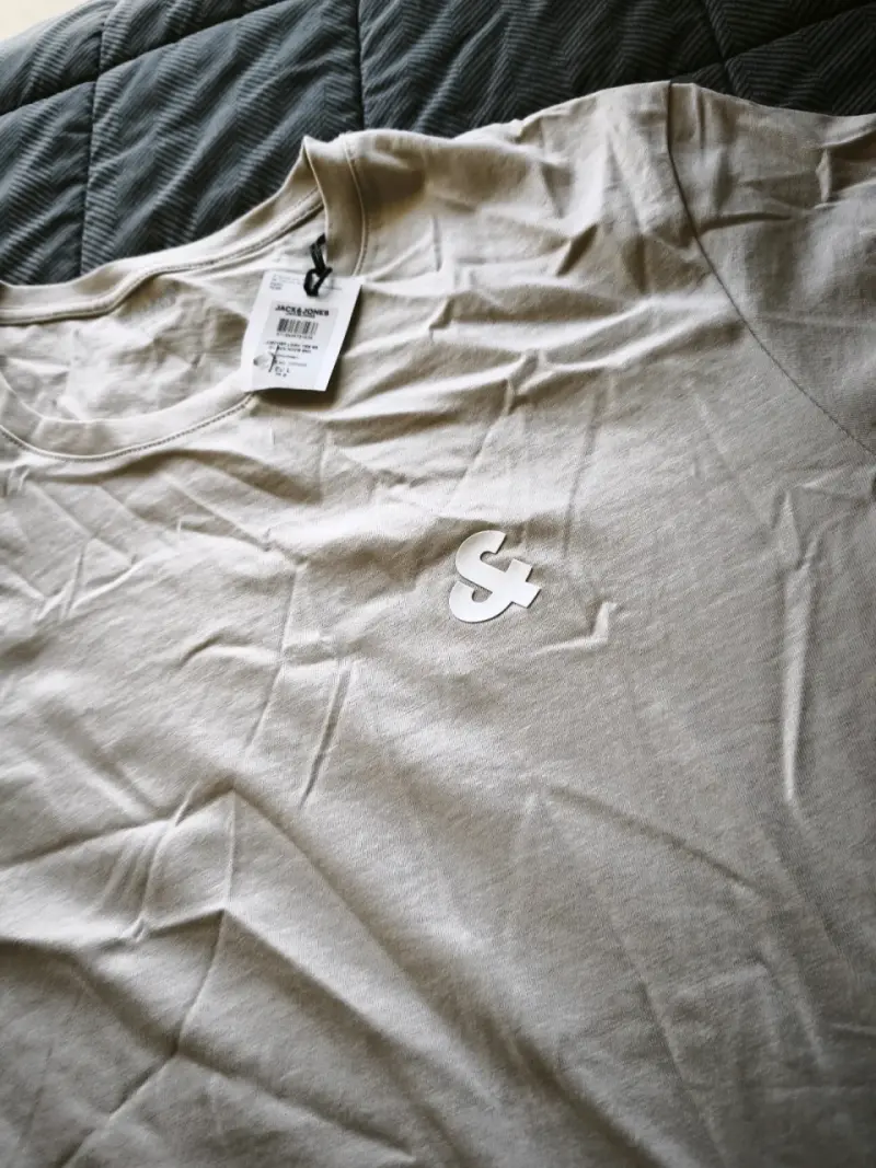 Polera beige Jack & Jones con logo - 3