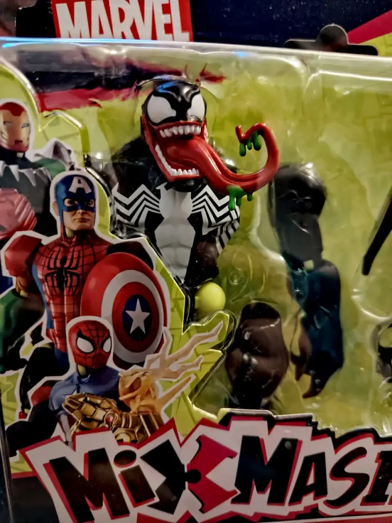 Figura de acción Mix Mashers Venom Marvel - 2