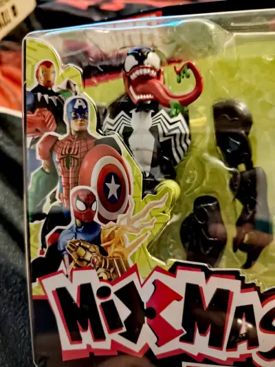 Figura de acción Mix Mashers Venom Marvel - miniatura 3