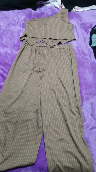 Conjunto de pantalón y top a rayas marrón - miniatura 2