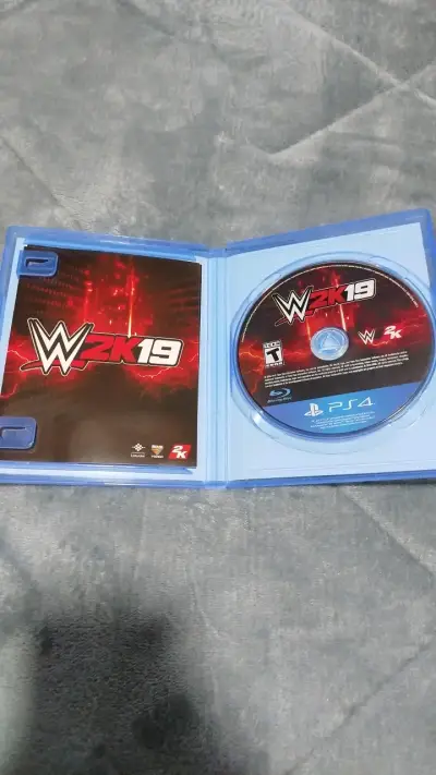 Juego WWE 2K19 para PS4 en buen estado - miniatura 3