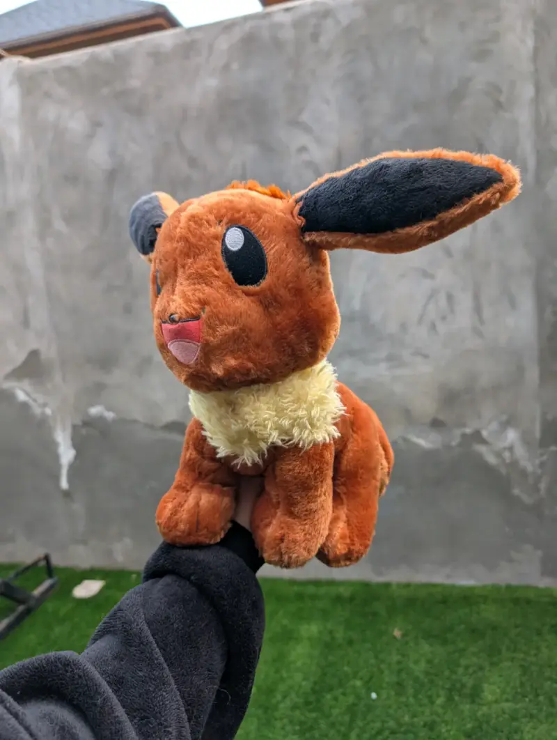 Peluche de Eevee Pokémon suave y adorable - 2