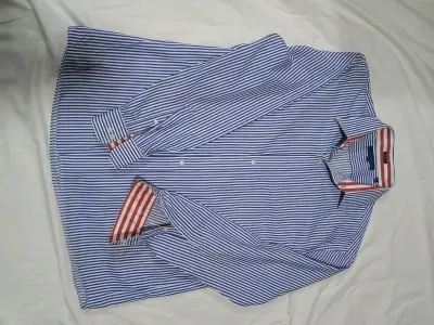 Camisa de rayas azul y blanca para hombre - miniatura 1