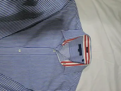 Camisa de rayas azul y blanca para hombre - miniatura 2