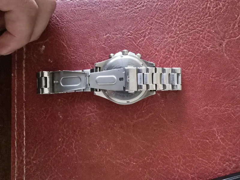 Reloj Ferrari cronógrafo rojo con pulsera metálica - 3