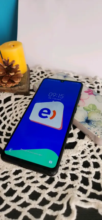 Smartphone Samsung Galaxy A51 en buen estado - miniatura 1
