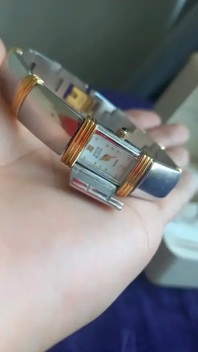 Reloj de pulsera Anne Klein suizo bicolor - miniatura 3