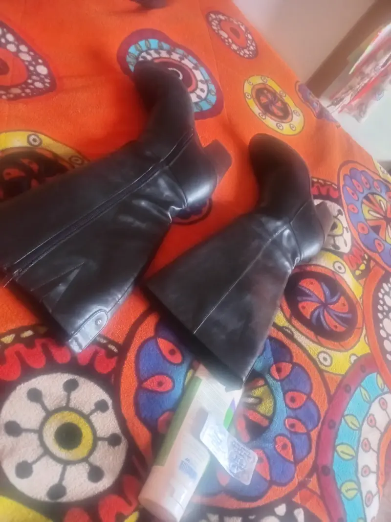 Botas de cuero negras para mujer - 4