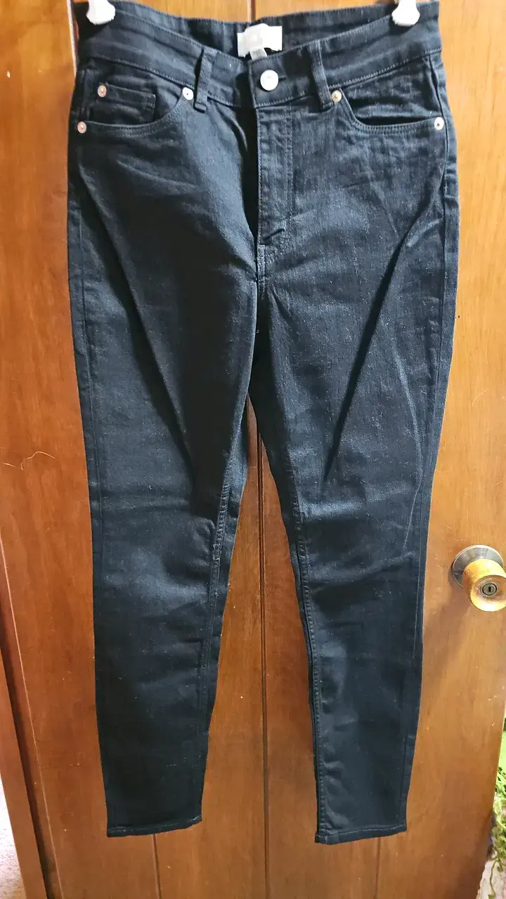 Jeans negros ajustados para mujer - 1