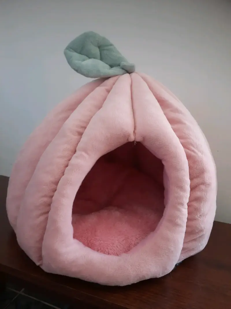 Cama para mascotas en forma de calabaza rosa M - 4