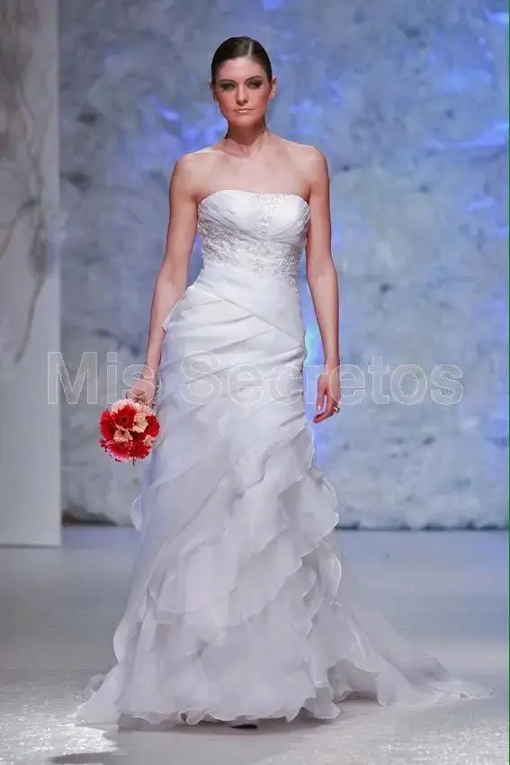 Vestido de Novia Blanco con Encaje y Volantes - 3