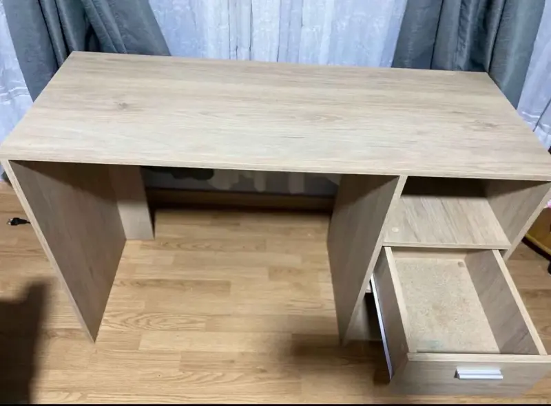 Escritorio de melamina con cajón - 3