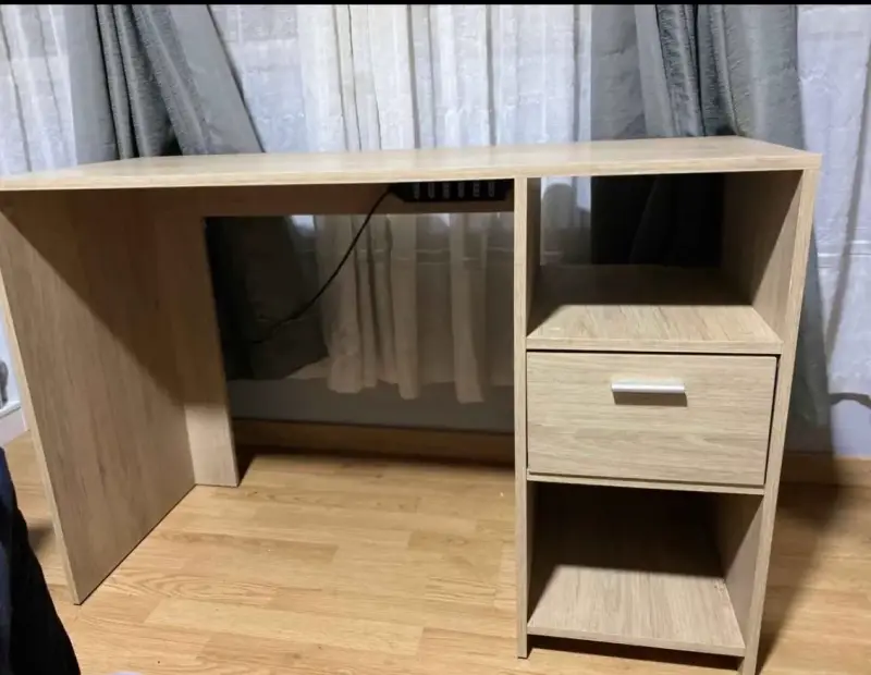 Escritorio de melamina con cajón - 4