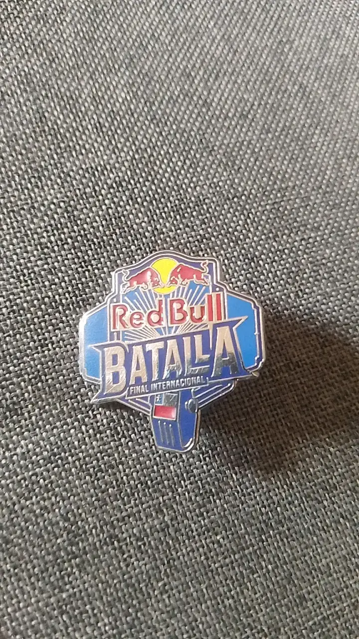 Pin Red Bull Batalla Final Internacional 2025 - 1