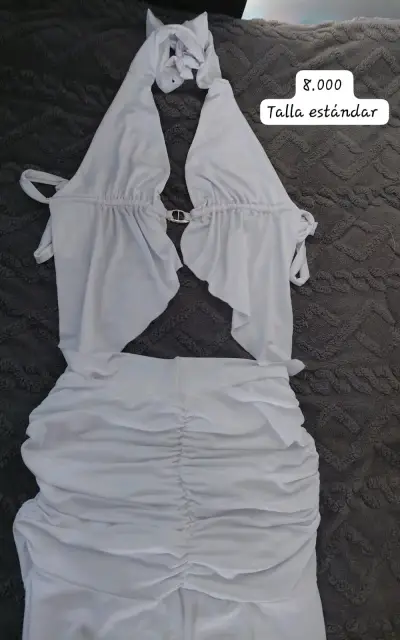 Chaleco de punto marrón con cuello blanco - miniatura 3