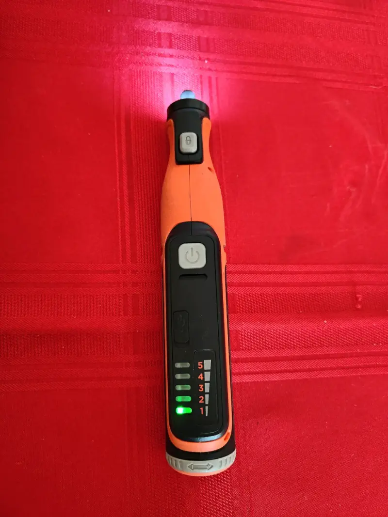 Herramienta rotativa inalámbrica Black+Decker - 4