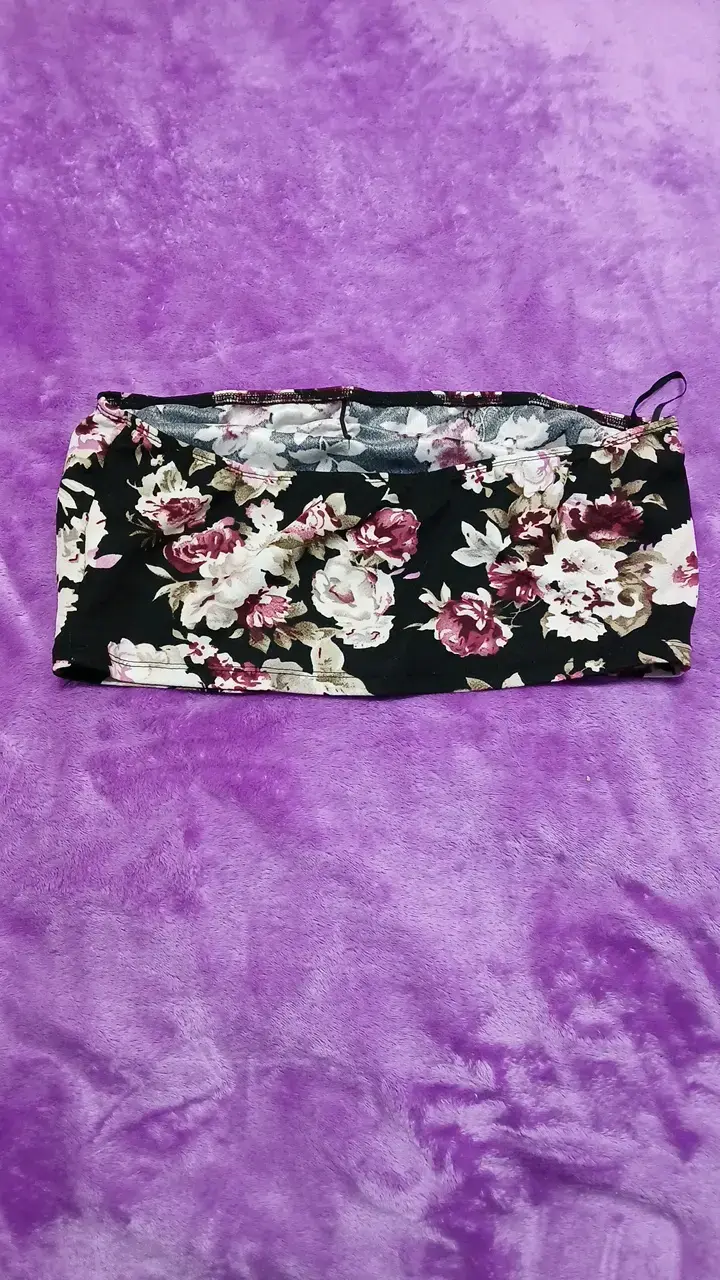 Top strapless floral negro y rosa - 2