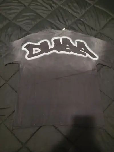 Polera negra con diseño de tigre Duaa - miniatura 3