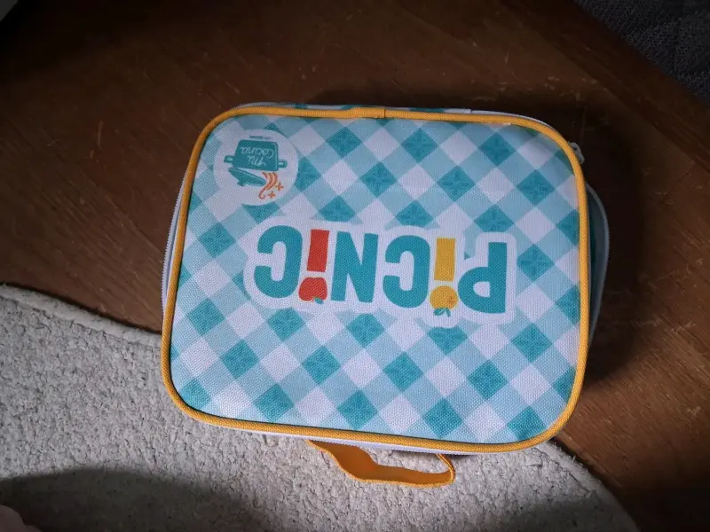 Set de picnic infantil con accesorios de juguete - 1