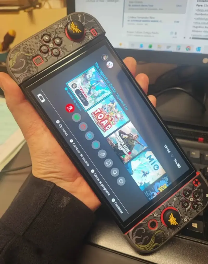 Nintendo Switch desbloqueada, edición especial. - 3