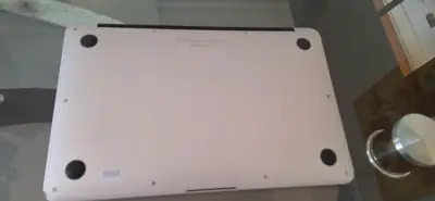 MacBook Air usado - miniatura 3