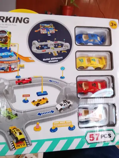 Set de autopistas de juguete con pista de carreras - miniatura 5