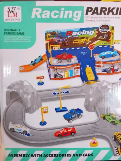 Set de autopistas de juguete con pista de carreras - miniatura 6