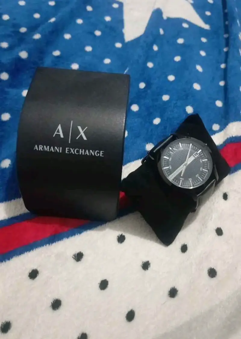 Reloj Armani Exchange negro elegante - 1