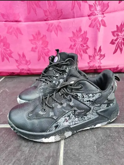 Zapatillas deportivas negras para hombre - miniatura 3