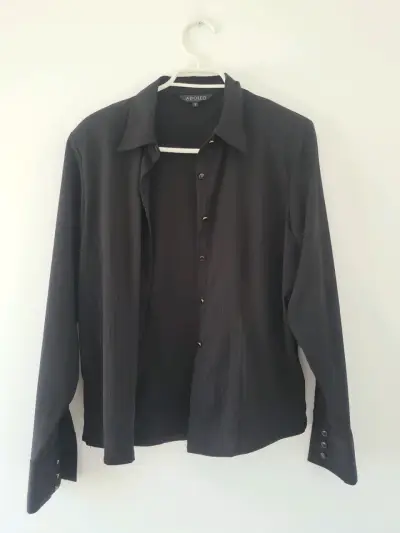 Camisa negra de mujer Adolfo con botones - miniatura 1