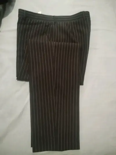 Terno negro a rayas Johnson talla 48 - miniatura 12