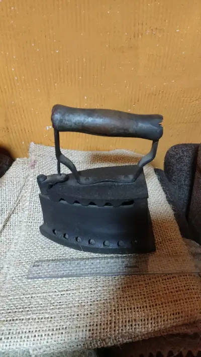 Plancha de hierro antigua para decoración - miniatura 2
