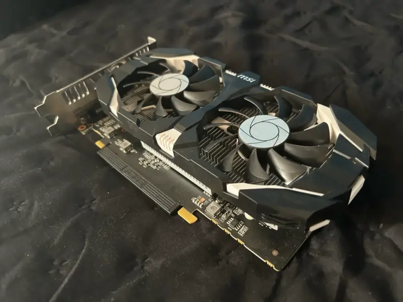 Tarjeta gráfica Nvidia Gtx 1050ti MSI - 3