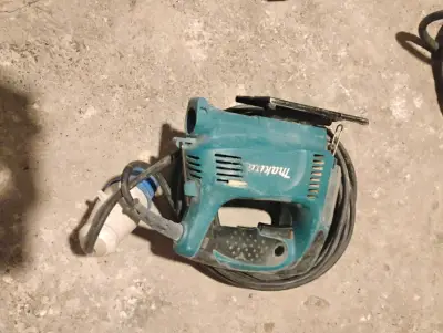 Herramientas eléctricas Makita y DeWalt usadas - miniatura 3