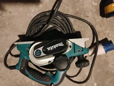 Herramientas eléctricas Makita y DeWalt usadas - miniatura 4
