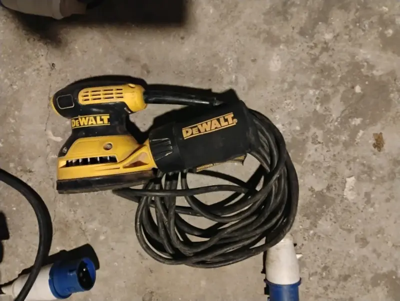 Herramientas eléctricas Makita y DeWalt usadas - 5