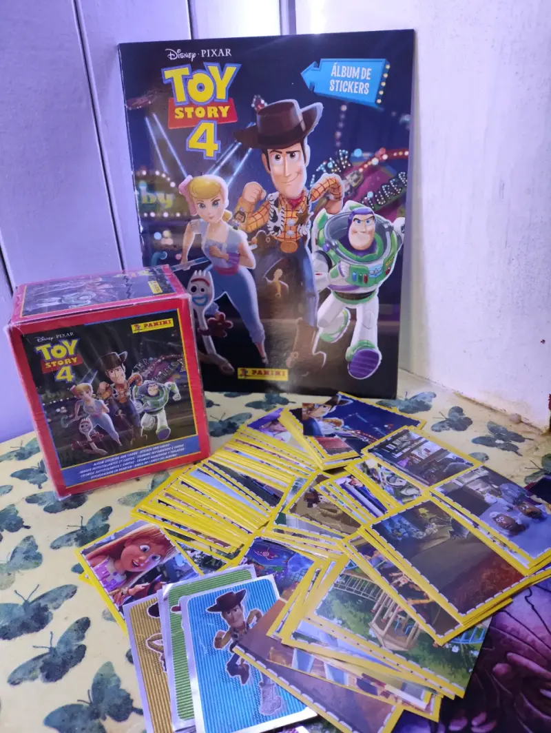 Lote Álbum de Stickers Toy Story 4 Panini - 1