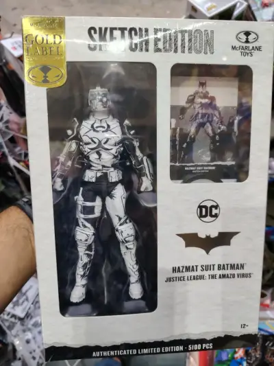 Figura de acción Batman Hazmat Suit McFarlane - miniatura 3