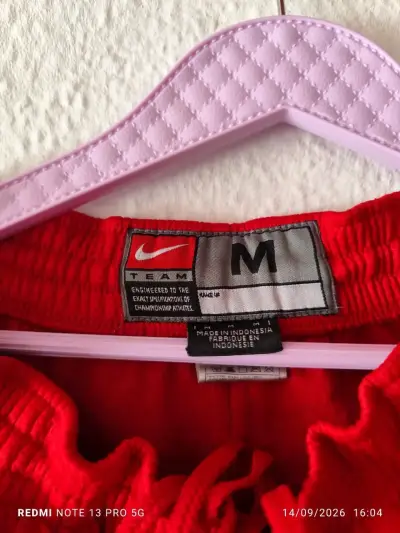 Shorts deportivos Nike rojos Georgia - miniatura 2