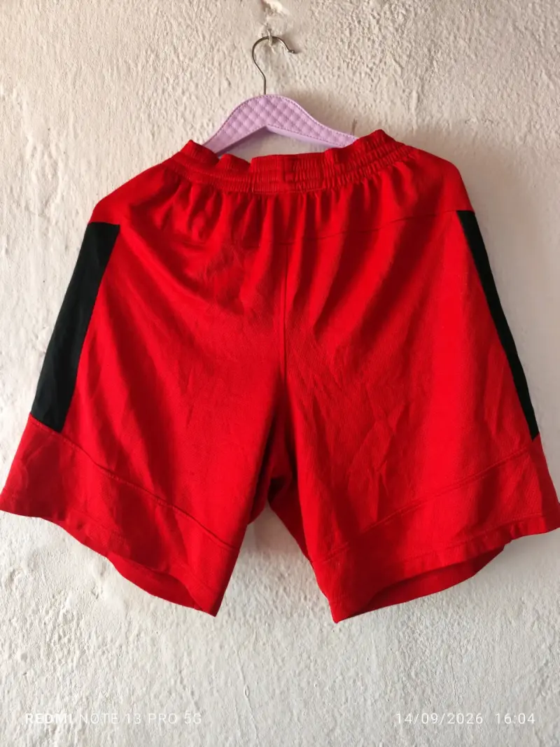Shorts deportivos Nike rojos Georgia - 5