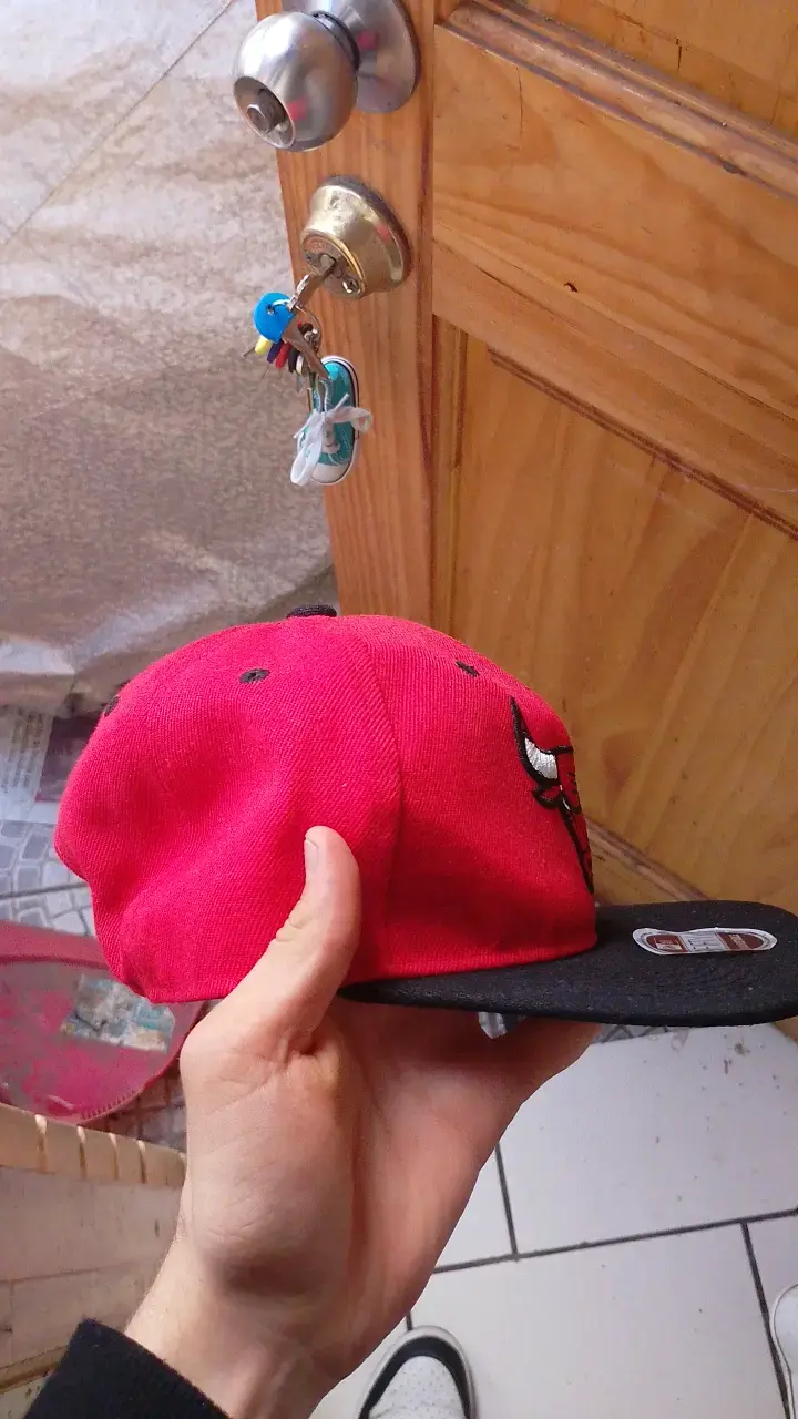 Gorra roja New Era 9Fifty ajustable - 2