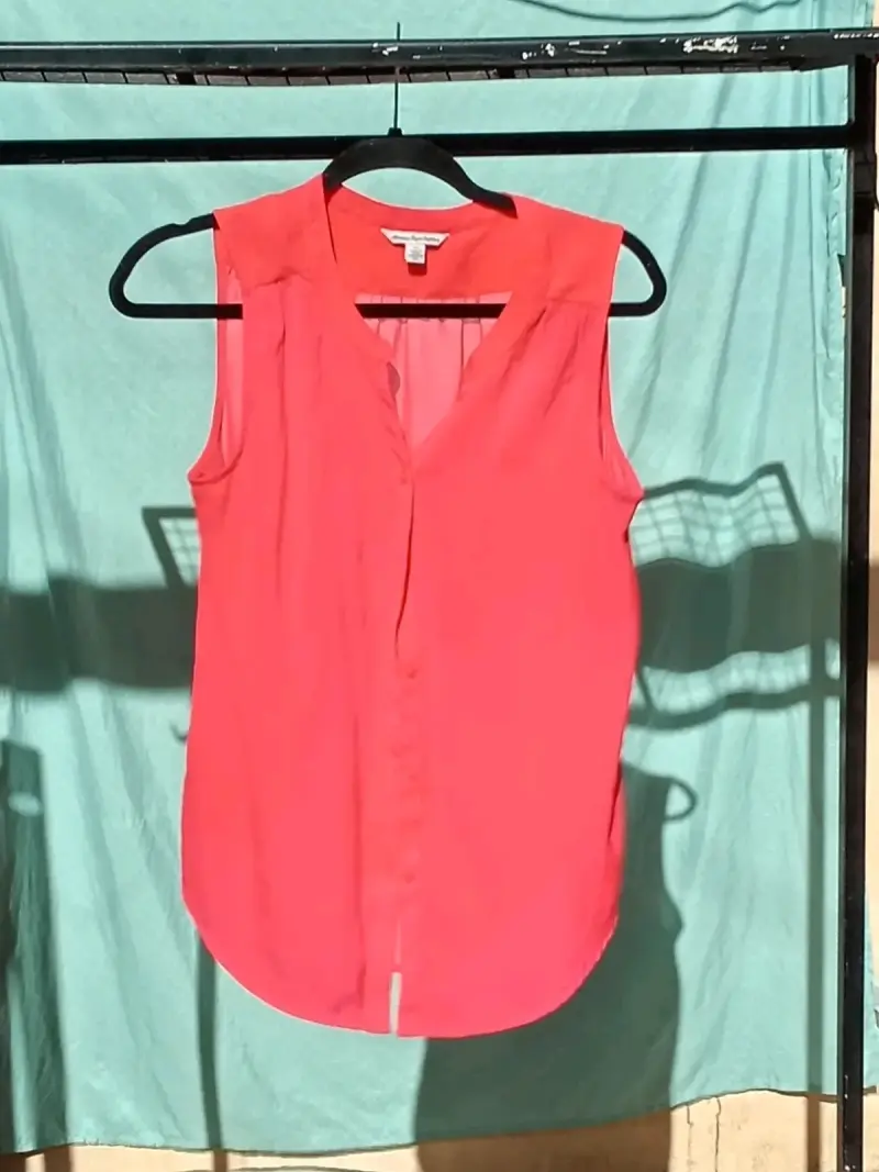 Blusa sin mangas coral para mujer