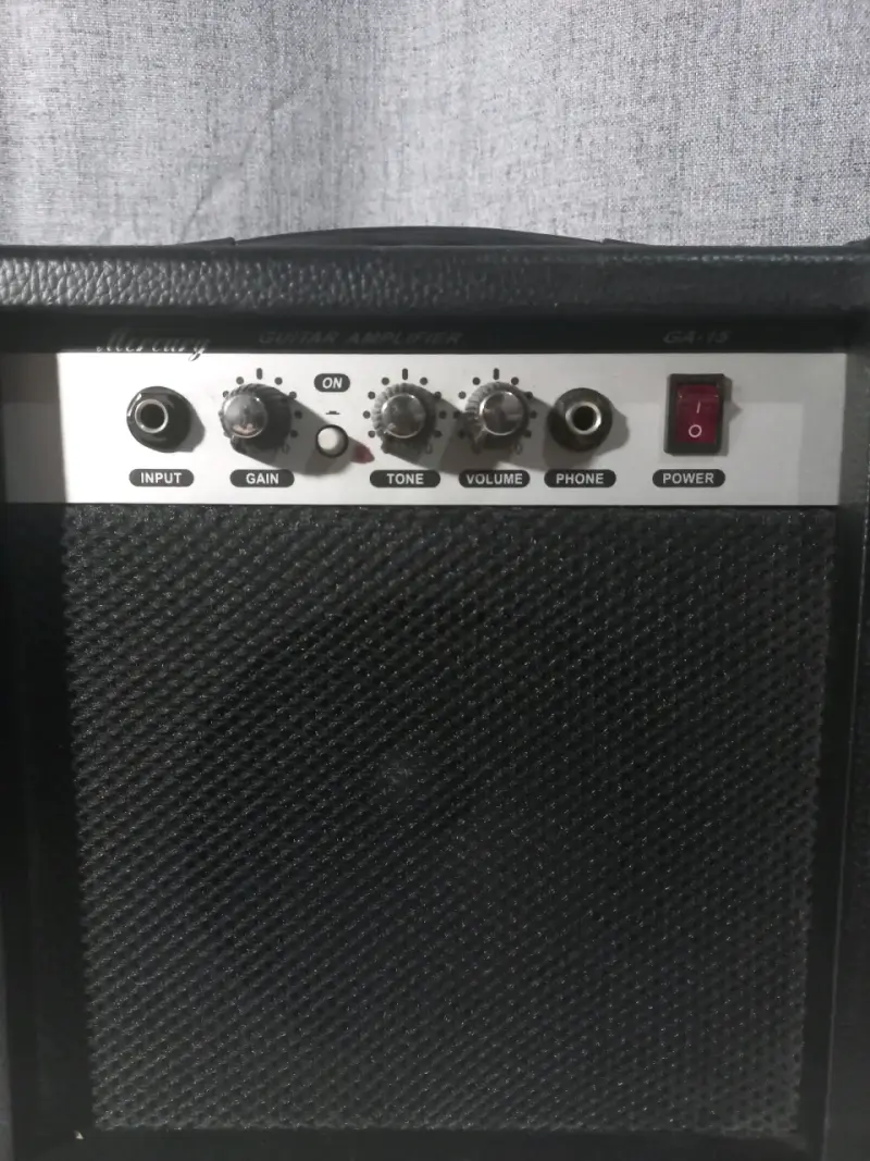 Amplificador de guitarra Mercury GA-15 - 2