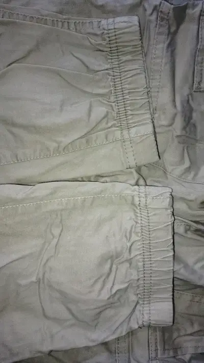 Pantalones cargo beige H&M talla S - miniatura 2