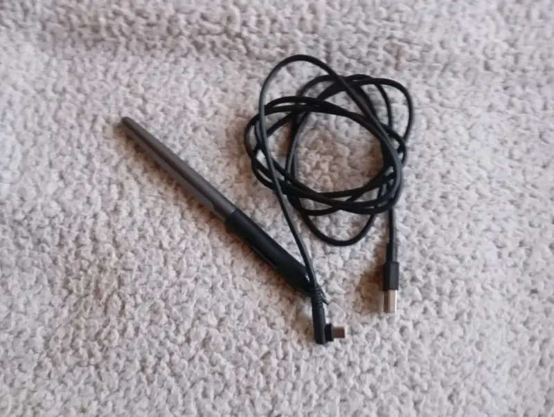 Tableta gráfica Huion HS610 con lápiz y cable - 3