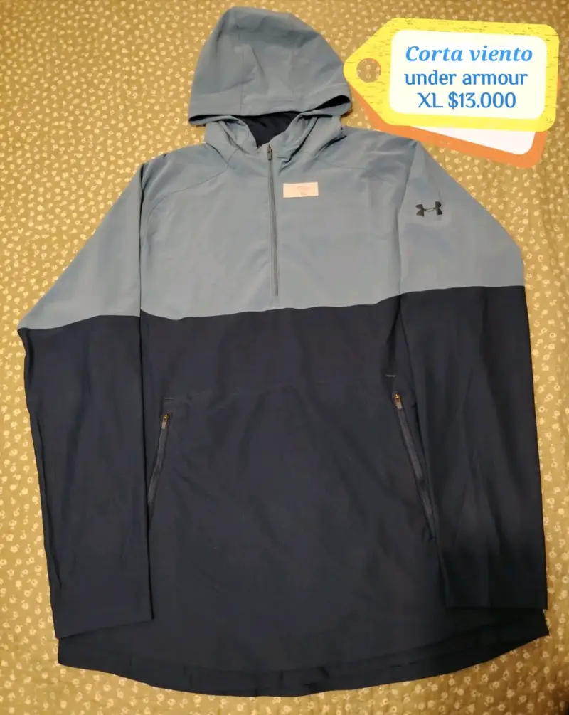 Corta viento Under Armour azul talla XL