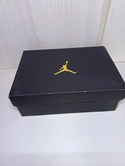 Zapatillas Jordan Fadeaway GS negras 40 (25 cm.) - miniatura 3