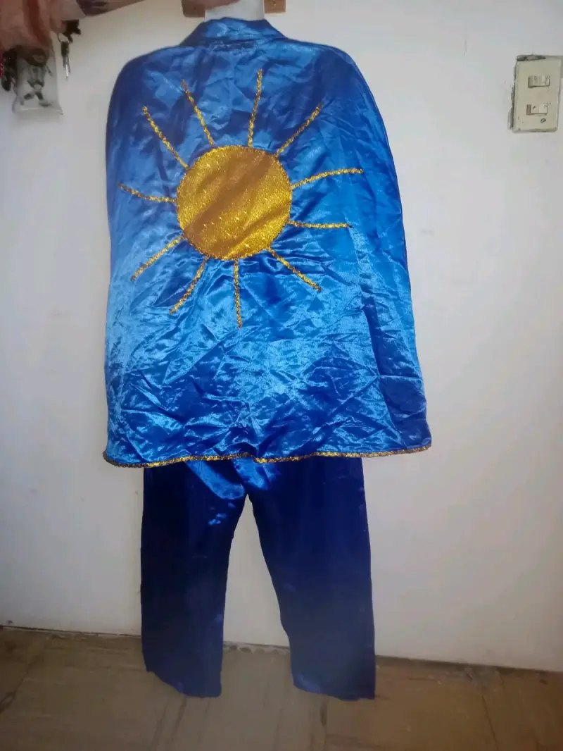 Traje de La Tirana azul con detalles dorados - 2