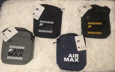 Bolsos Nike Air Max en varios colores - miniatura 1