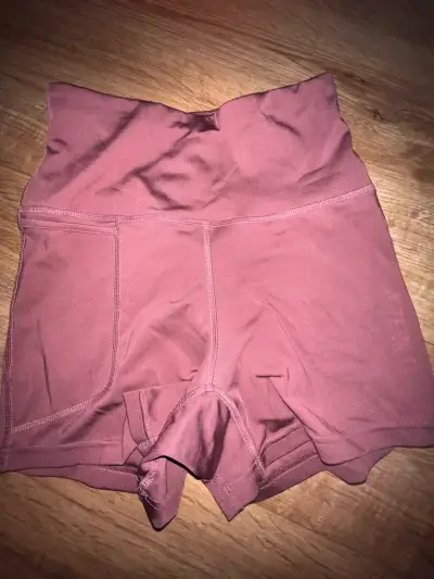 Shorts deportivos mujer Adidas color rojo - miniatura 1